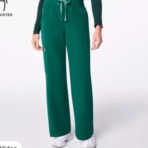 *DO NOT BUY*ISO!!!!* Figs Isabel Wide Leg Scrub Pants in hunter green size XXS